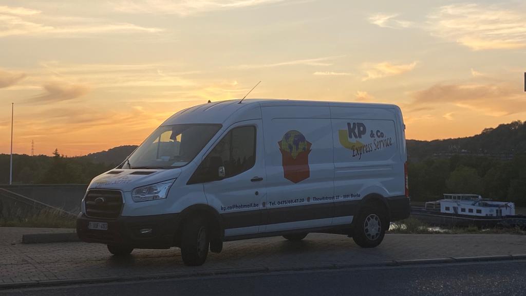 Snelle logistieke service, transport diensten, Vlaams Brabant, limburg, gingelom, landen, Mercedes, Kp&CO express service